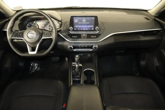 2022 Nissan Altima SV FWD