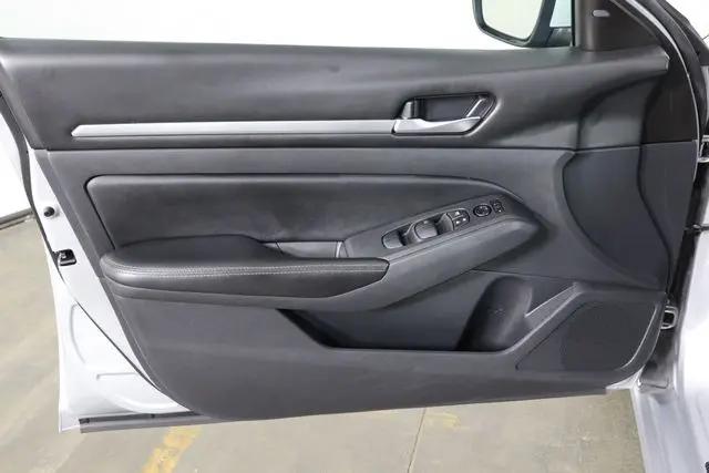 2022 Nissan Altima SV FWD