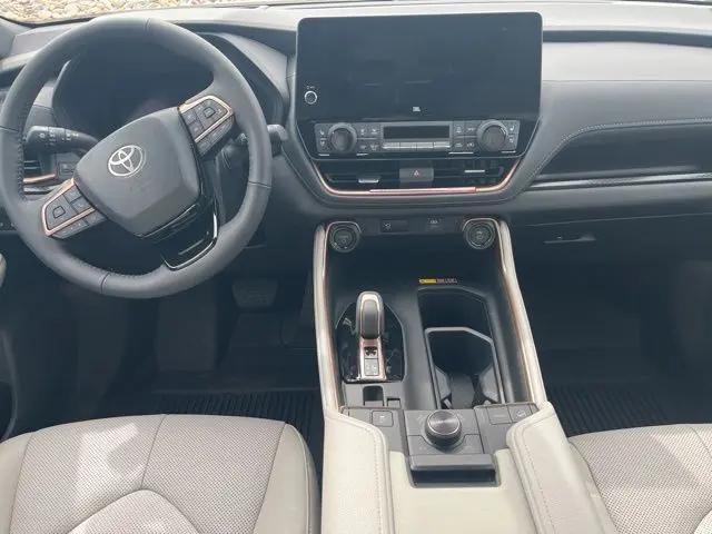 2026 Toyota Grand Highlander MAX Platinum