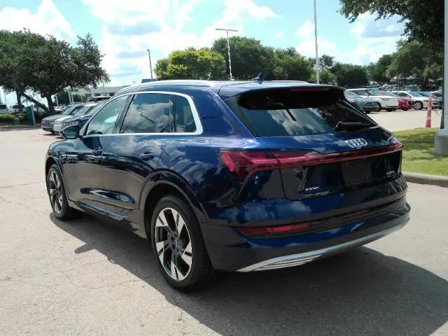 2021 Audi e-tron Premium