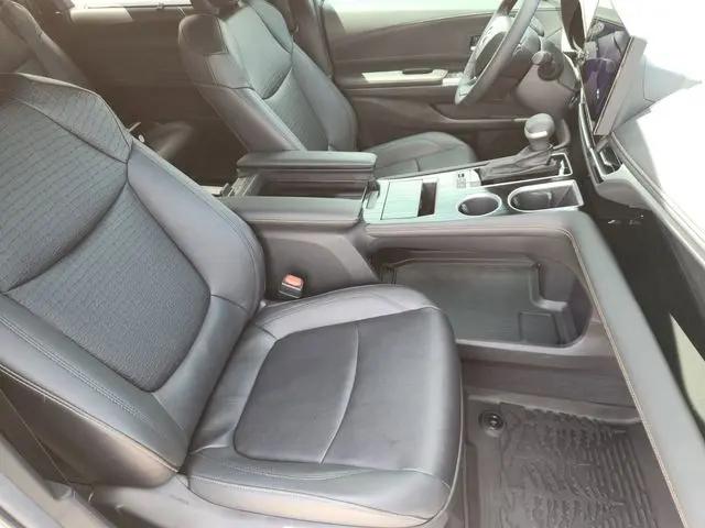 2025 Toyota Sienna Woodland Edition