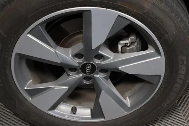 2024 Audi Q5 Premium Plus 40 TFSI quattro S tronic