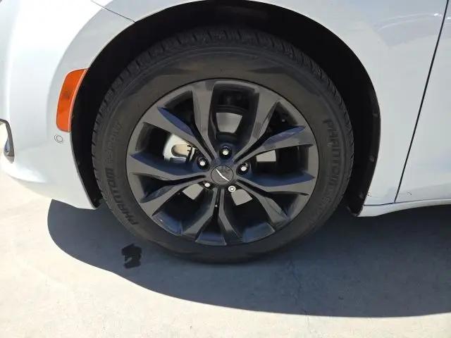 2020 Chrysler Pacifica 35th Anniversary Limited