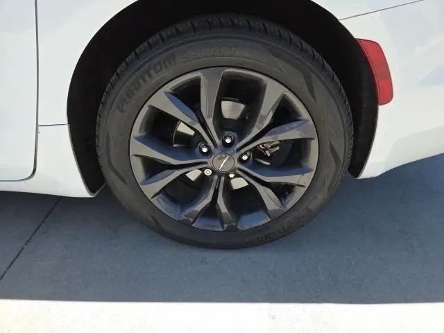 2020 Chrysler Pacifica 35th Anniversary Limited