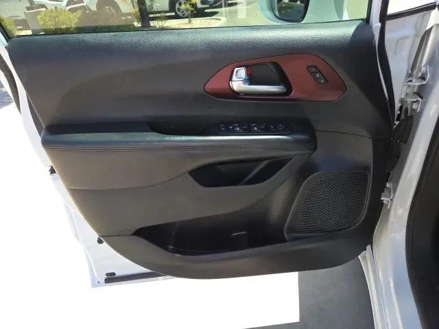 2020 Chrysler Pacifica 35th Anniversary Limited