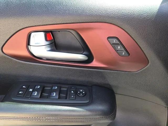 2020 Chrysler Pacifica 35th Anniversary Limited