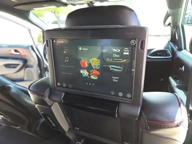 2020 Chrysler Pacifica 35th Anniversary Limited