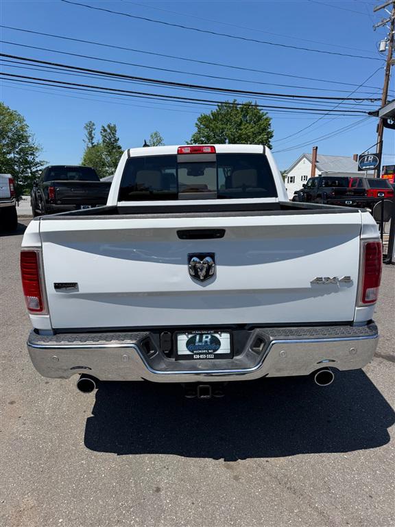 2017 Ram 1500 Laramie Crew Cab 4x4 5'7" Box