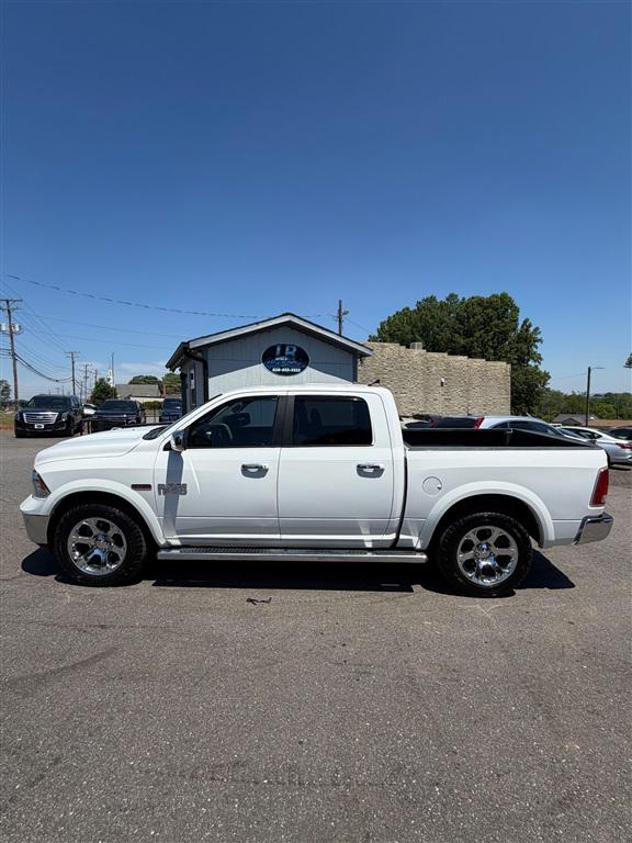 2017 Ram 1500 Laramie Crew Cab 4x4 5'7" Box