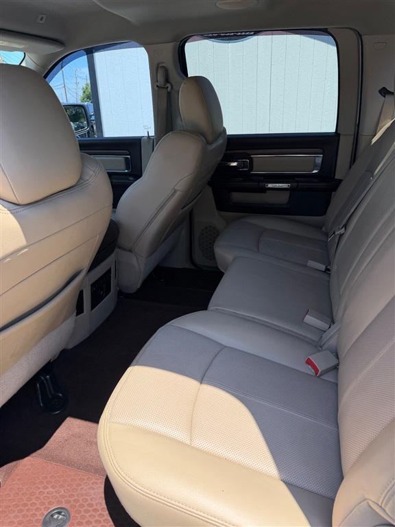 2017 Ram 1500 Laramie Crew Cab 4x4 5'7" Box