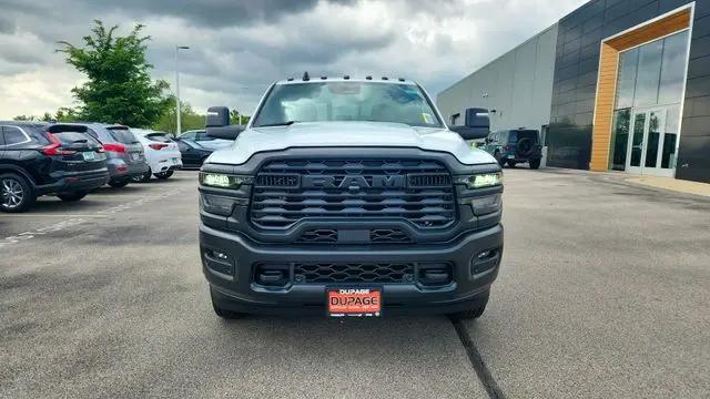 2026 Ram 3500 Tradesman Crew Cab 4x4 8' Box