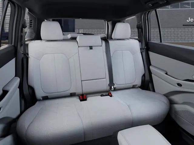 2026 Jeep Cherokee Laredo 4x4
