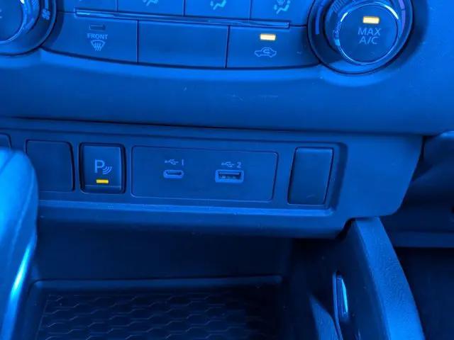 2023 Nissan Frontier Crew Cab SV 4x2