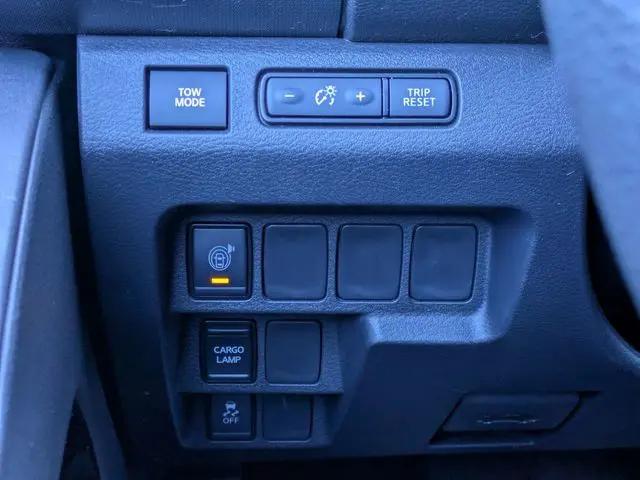 2023 Nissan Frontier Crew Cab SV 4x2