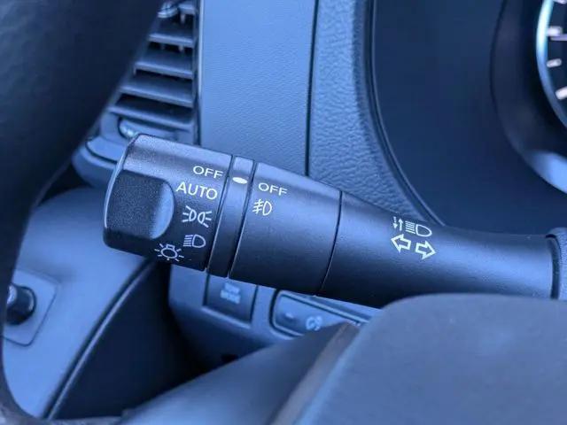 2023 Nissan Frontier Crew Cab SV 4x2