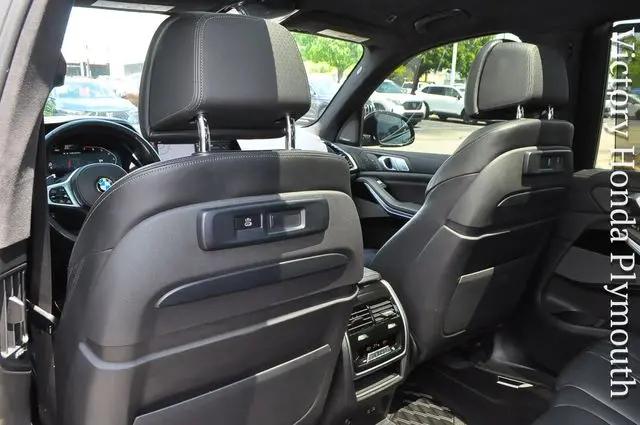 2020 BMW X7 M50i