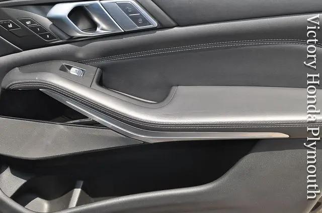 2020 BMW X7 M50i