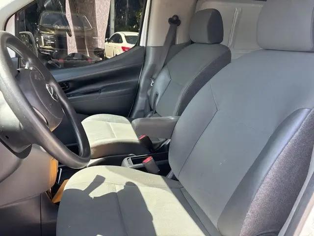 2017 Nissan NV200 SV
