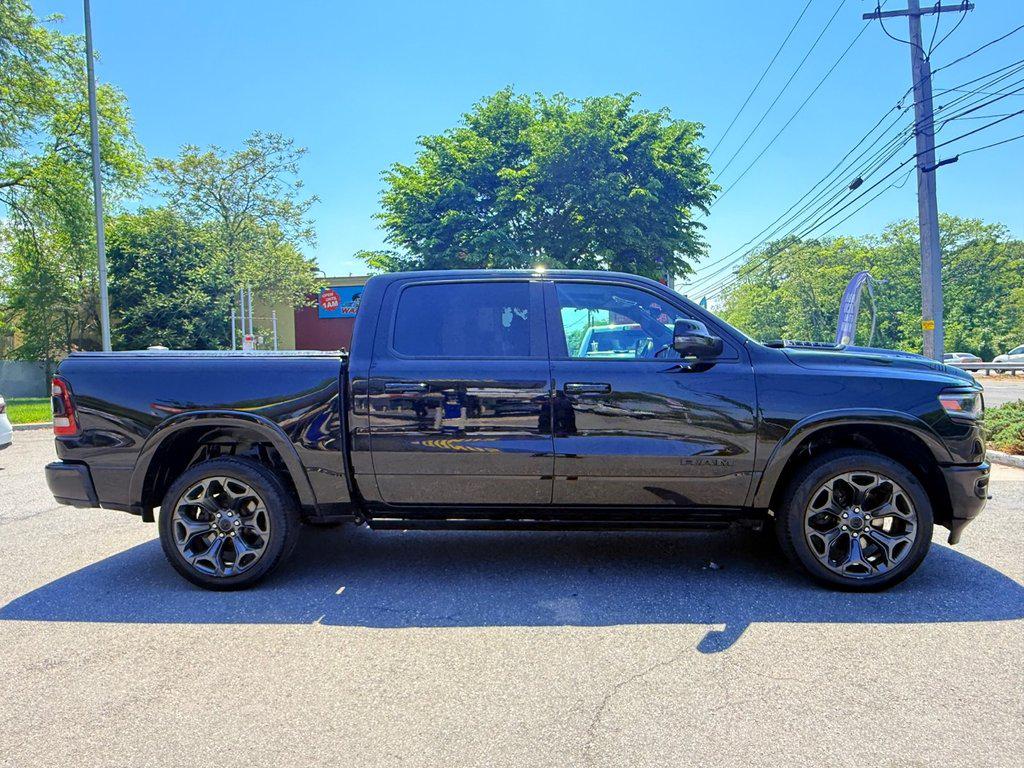 View vehicle photo 6