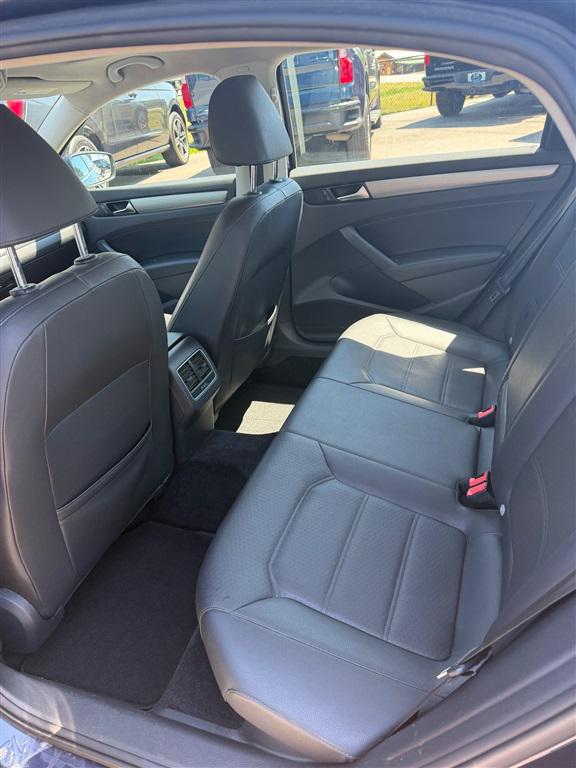 2014 Volkswagen Passat 2.0L TDI SE