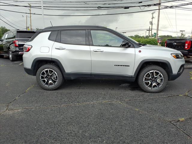 2025 Jeep Compass Trailhawk 4x4