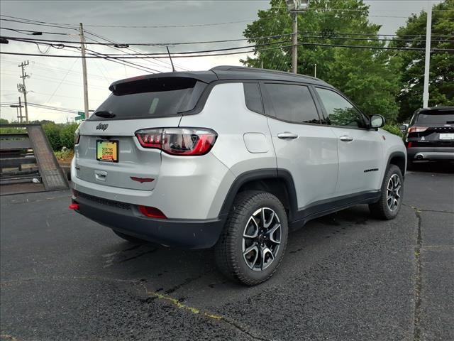 2025 Jeep Compass Trailhawk 4x4
