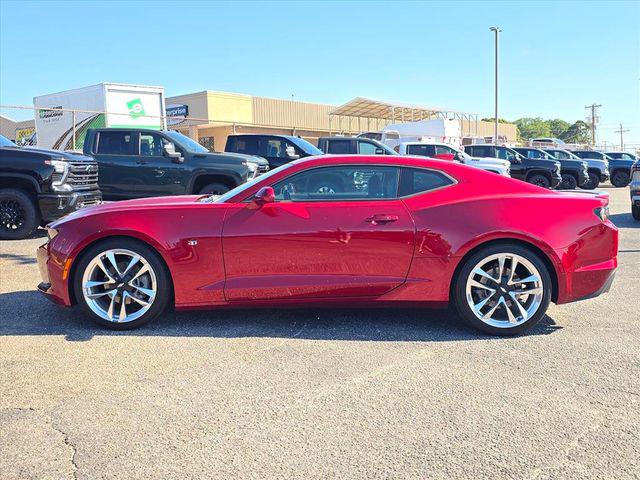 2021 Chevrolet Camaro RWD Coupe 2LT