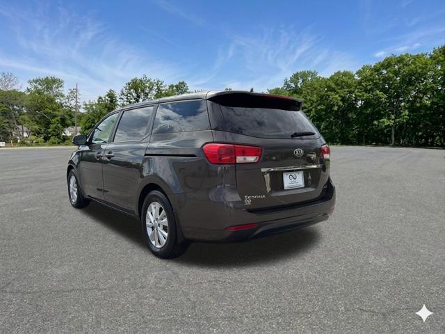 2018 Kia Sedona LX