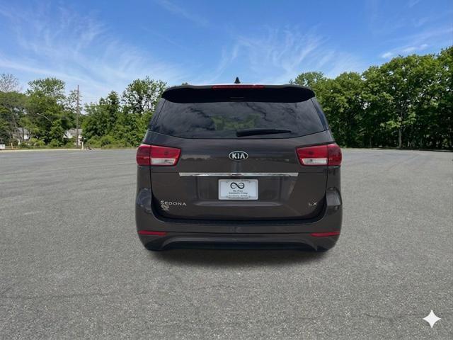 2018 Kia Sedona LX