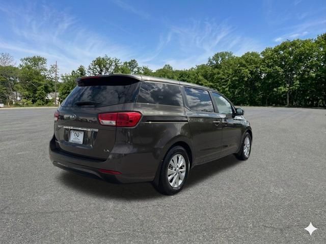 2018 Kia Sedona LX