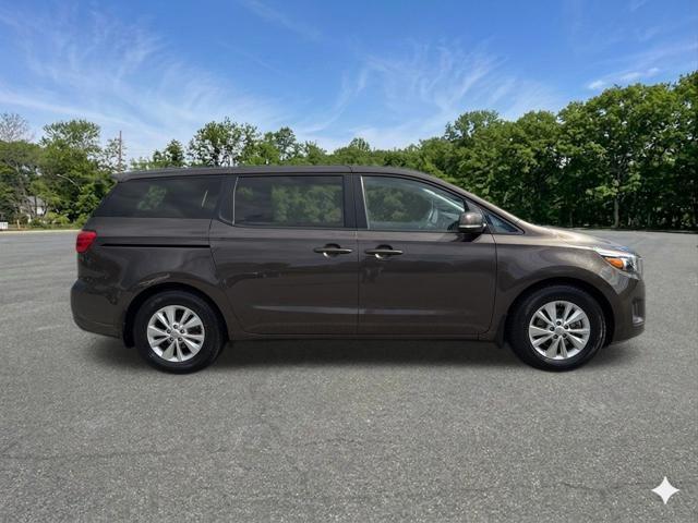 2018 Kia Sedona LX
