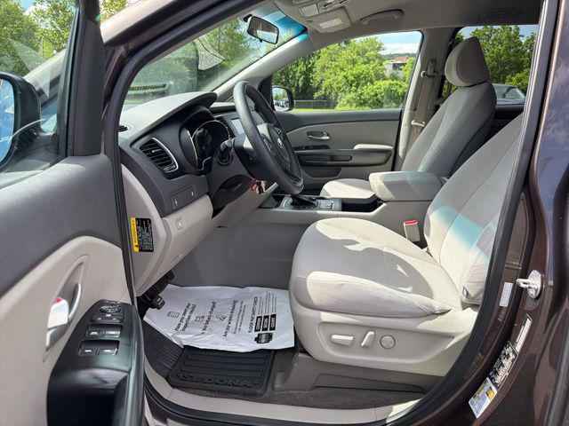 2018 Kia Sedona LX