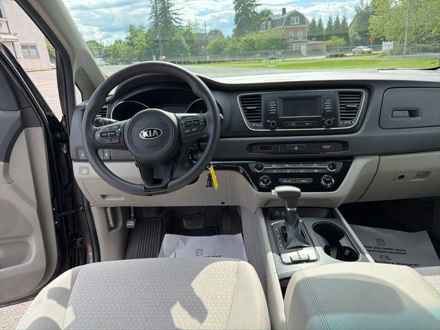 2018 Kia Sedona LX