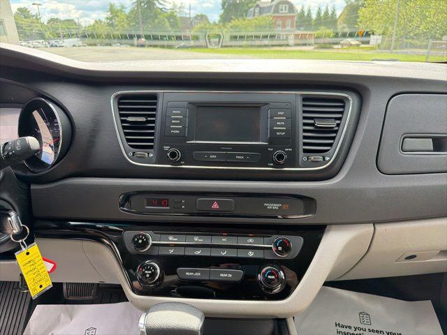 2018 Kia Sedona LX