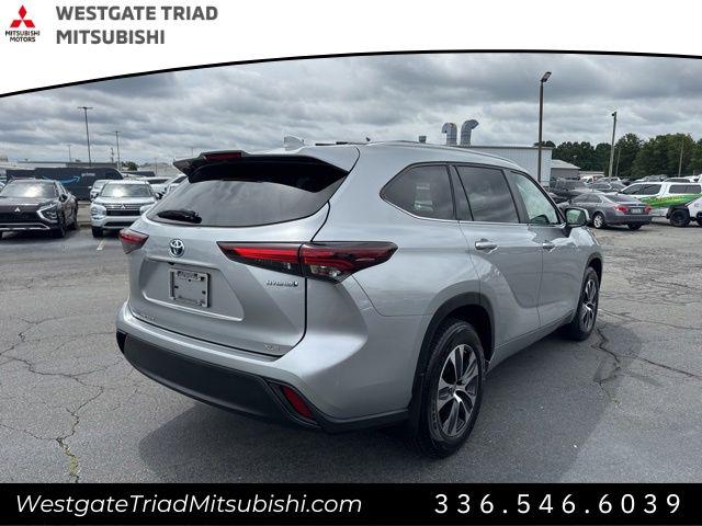 2024 Toyota Highlander Hybrid XLE