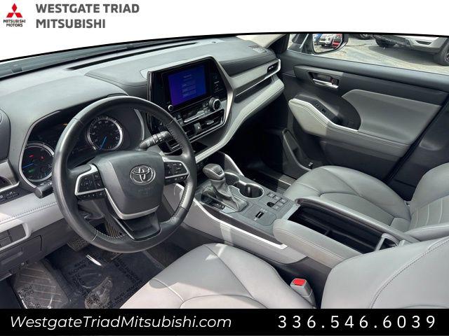2024 Toyota Highlander Hybrid XLE