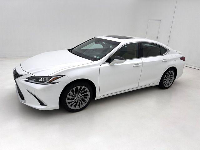 2025 Lexus ES 300h Luxury