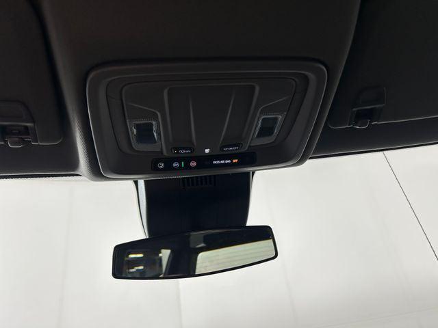 2025 GMC Sierra 1500 4WD Crew Cab Short Box Elevation with 3VL
