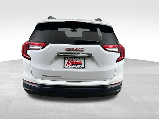 2024 GMC Terrain FWD SLE