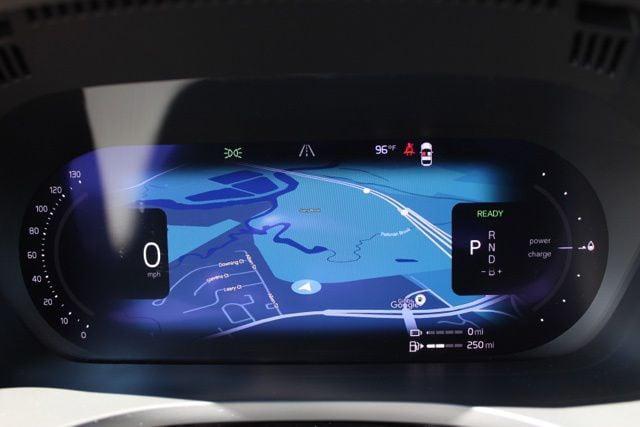2024 Volvo XC60 Recharge T8 Plus Dark Theme