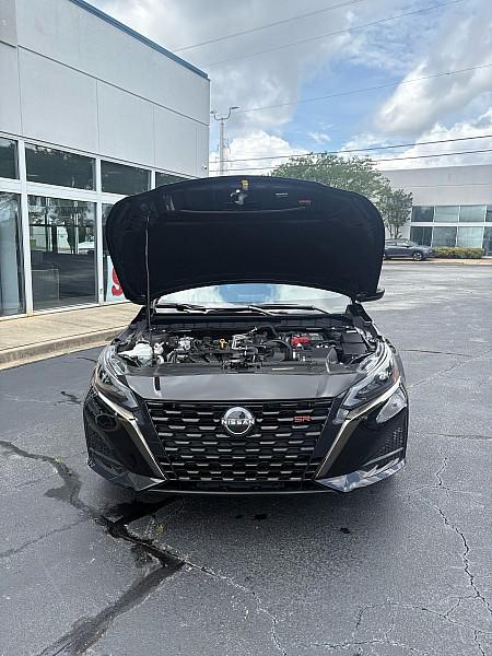 2025 Nissan Altima SR FWD
