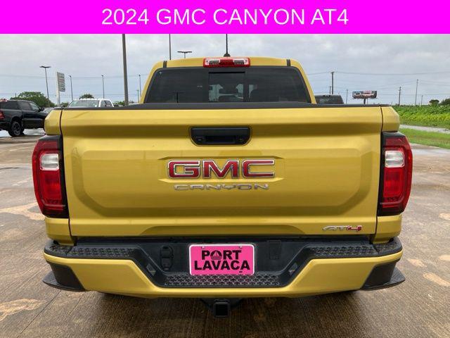2024 GMC Canyon 4WD AT4