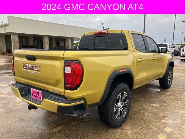 2024 GMC Canyon 4WD AT4