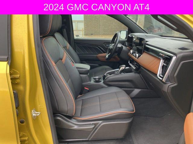 2024 GMC Canyon 4WD AT4