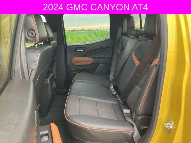 2024 GMC Canyon 4WD AT4