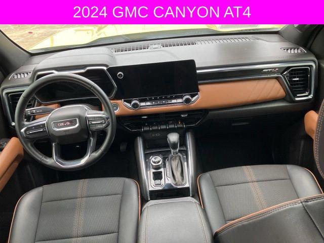 2024 GMC Canyon 4WD AT4