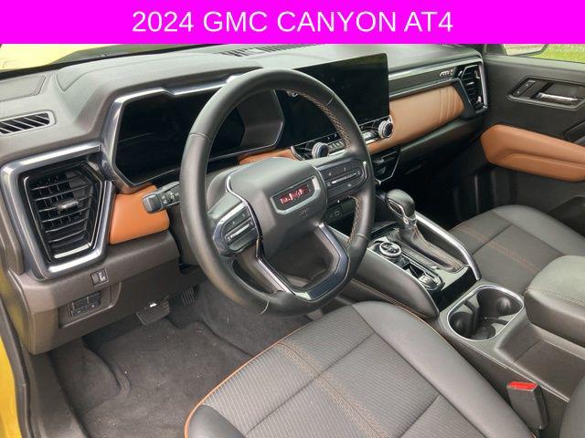 2024 GMC Canyon 4WD AT4