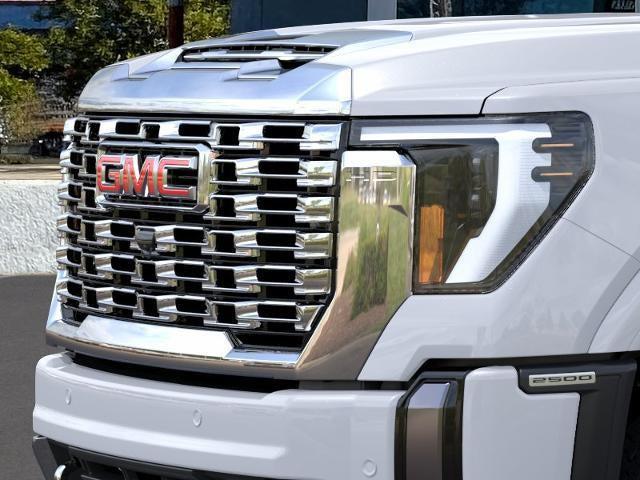 2026 GMC Sierra 2500HD Crew Cab, Standard Bed, Denali, 4WD