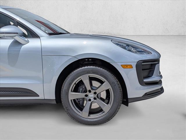 2026 Porsche Macan AWD