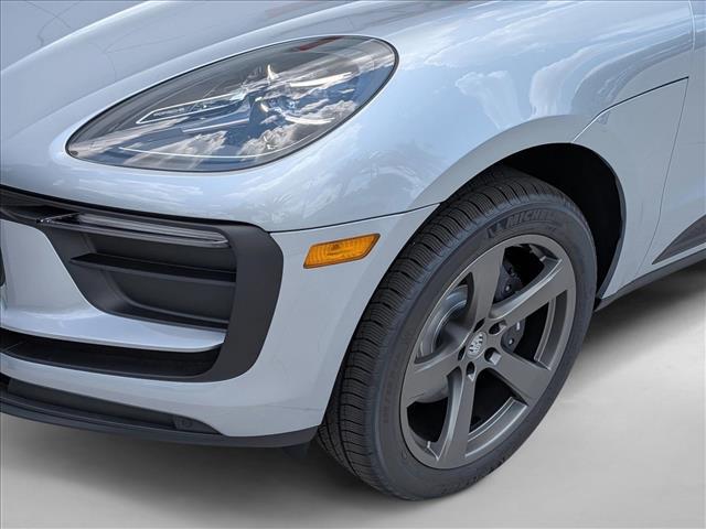 2026 Porsche Macan AWD